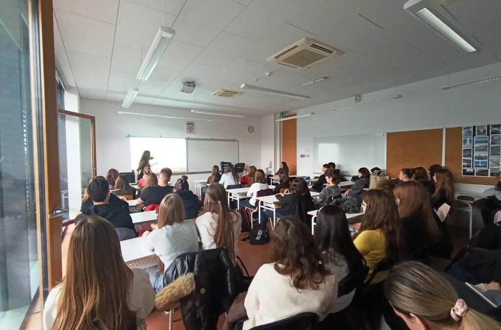 Predavanje ,,Vukovar i Škabrnja – simboli Domovinskog rata u Hrvatskoj”